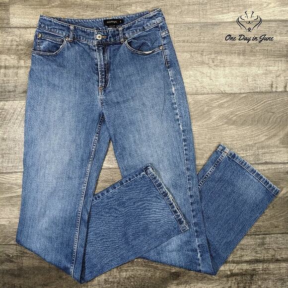 Womyn Straight Leg Jeans Size 2 - Picture 1 of 6